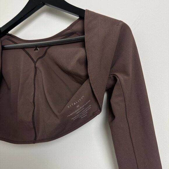 VITALITY Cloud II Shrug in Brown Size X-Small - Picture 3 of 5